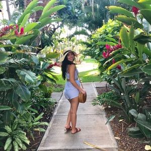 Meet your Posher, Alicia